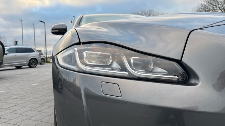 Jaguar XJ 3.0d V6 Portfolio 4dr Auto Diesel Saloon